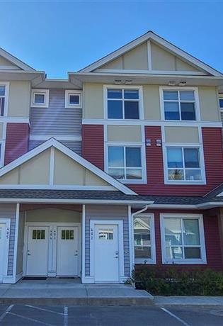 Newer townhomes in Kitimat